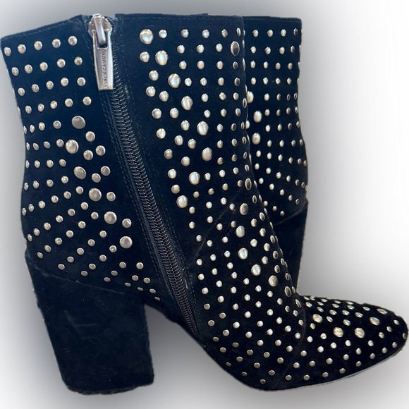 VINCE CAMUTO: DRISTA Black Suede Silver Studded Ankle Boots Block Heel Size - 9M - Picture 5 of 10